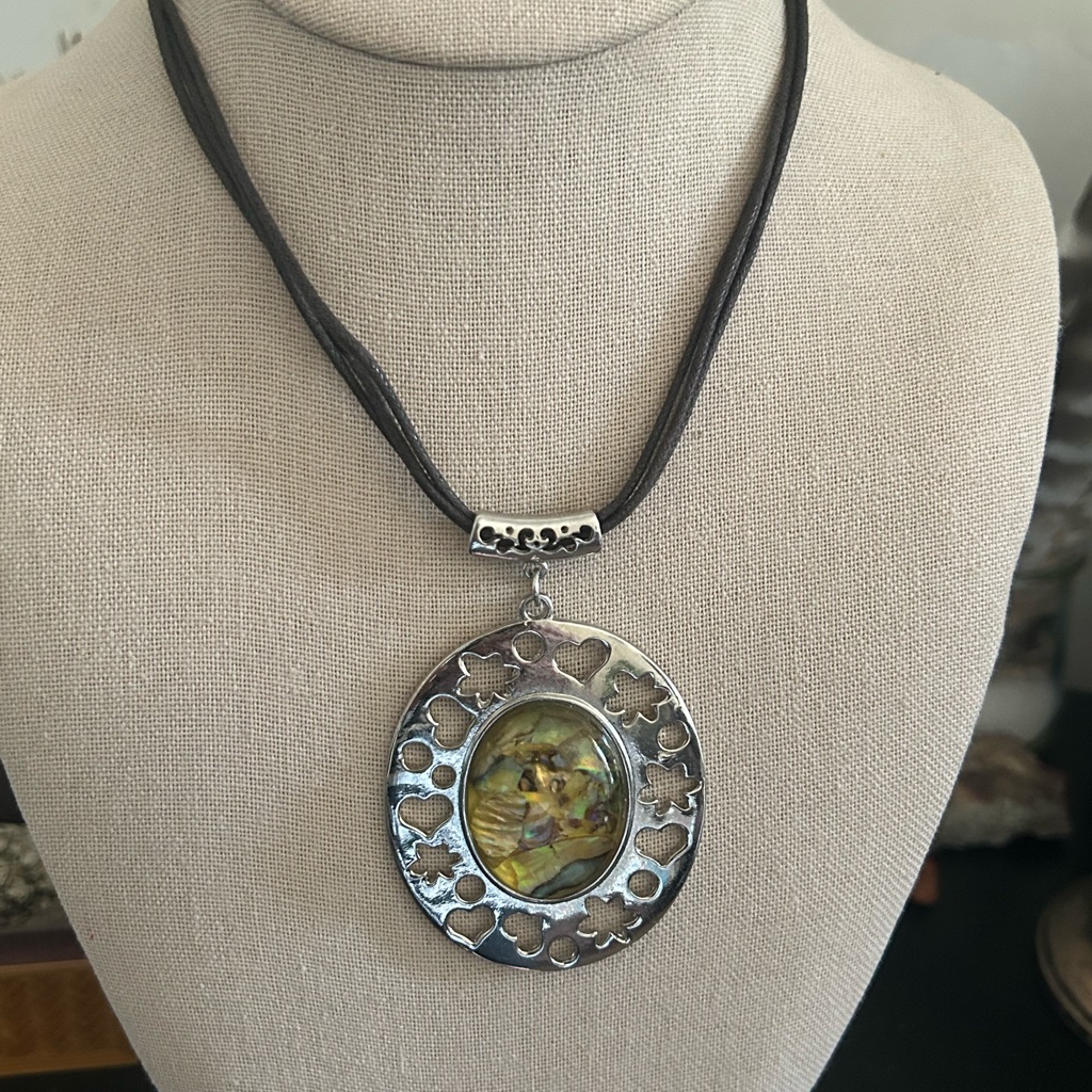 Boheme Silver Shell Inlay Lucite Pendant Leather Muti Stand Statement Necklace 12$